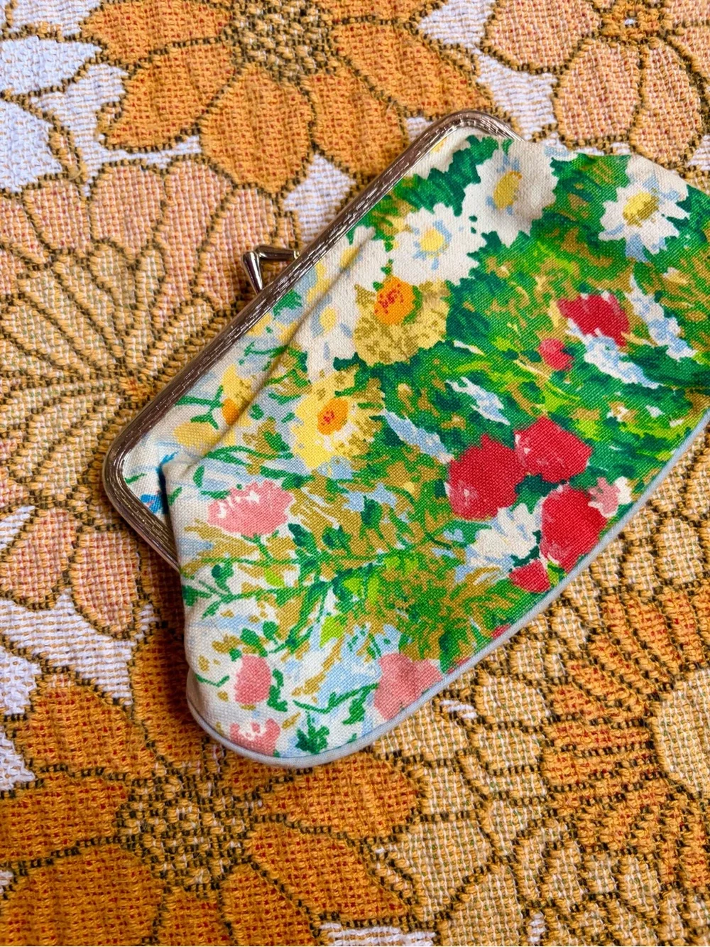 🌼🍒✨ Vintage 1960s Flower Power Coin Purse ✨🍒🌼